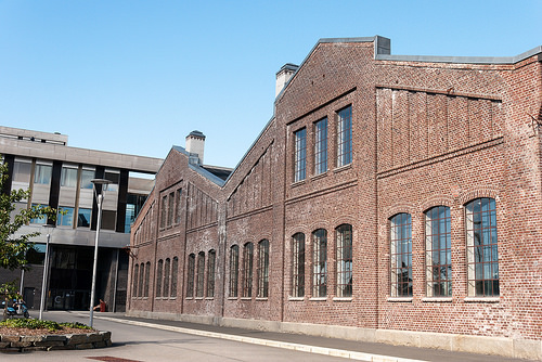 Hall by Høgskolen i Bergen